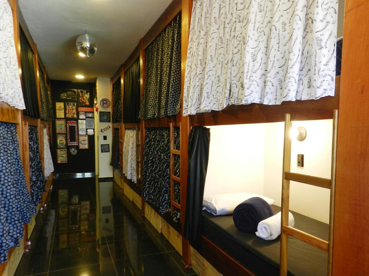 Utopia Hostel Апаресида Экстерьер фото