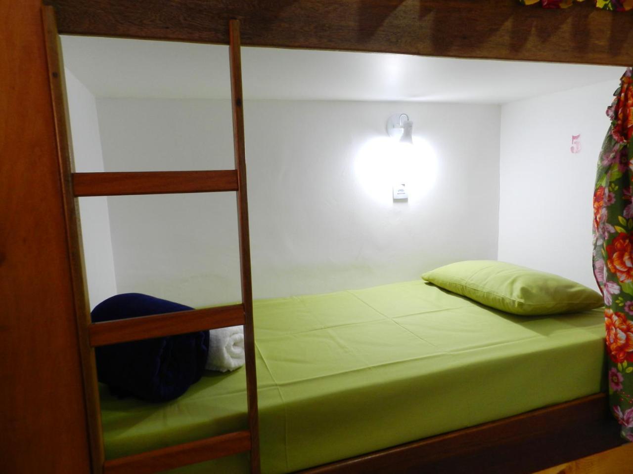 Utopia Hostel Апаресида Экстерьер фото